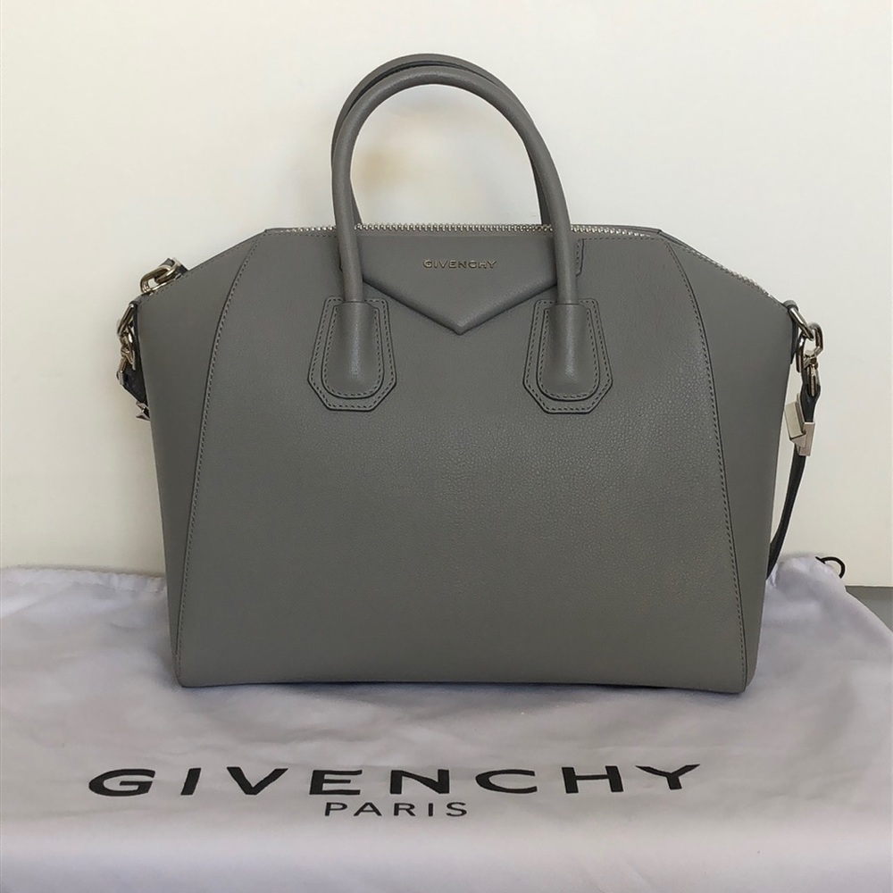 Givenchy Medium Antigona